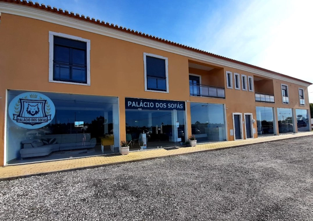 Fachada da loja Palácio dos Sofás